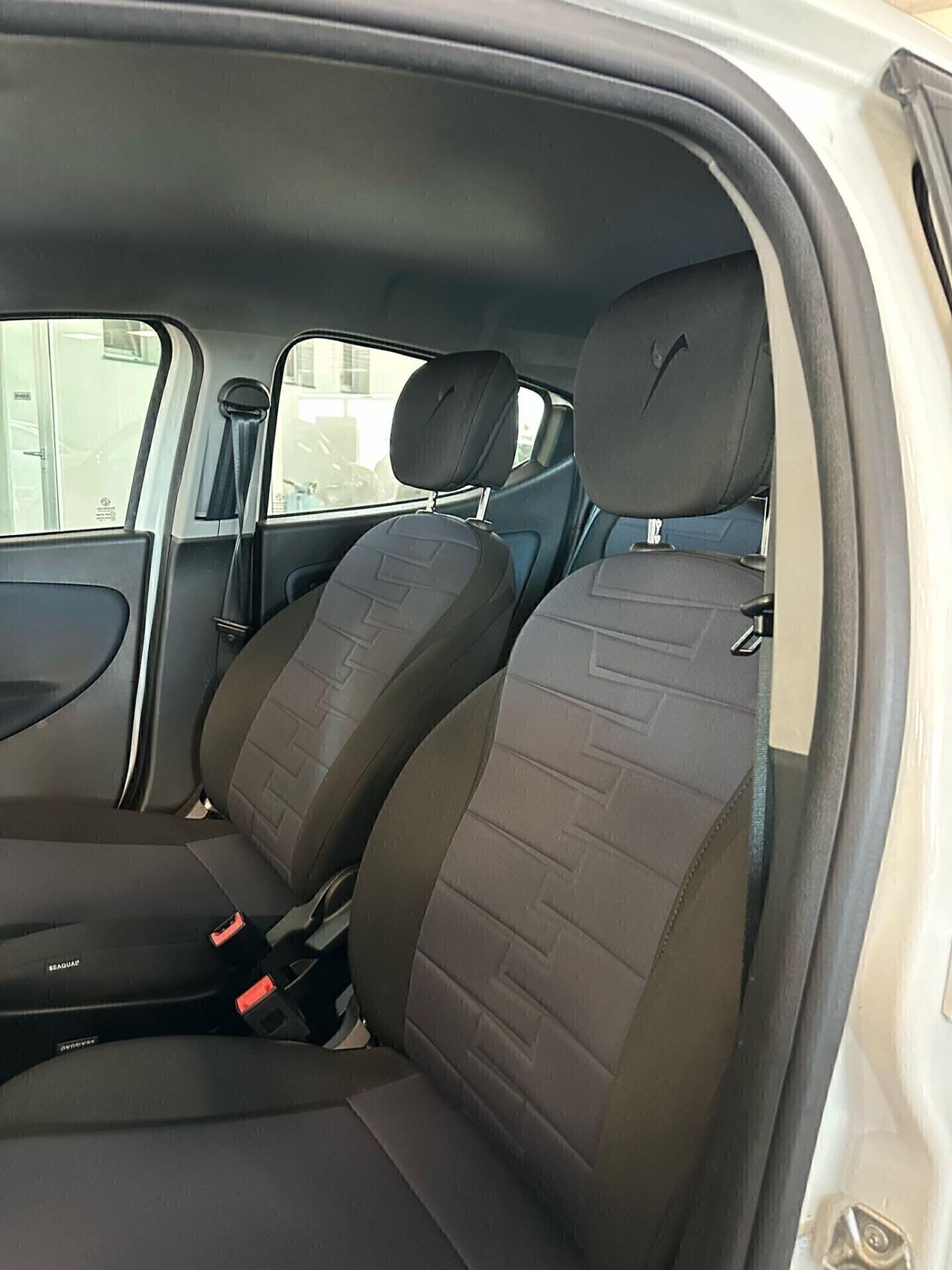 LANCIA YPSILON 1.0 HYBRID 70CV 2024 PLATINO