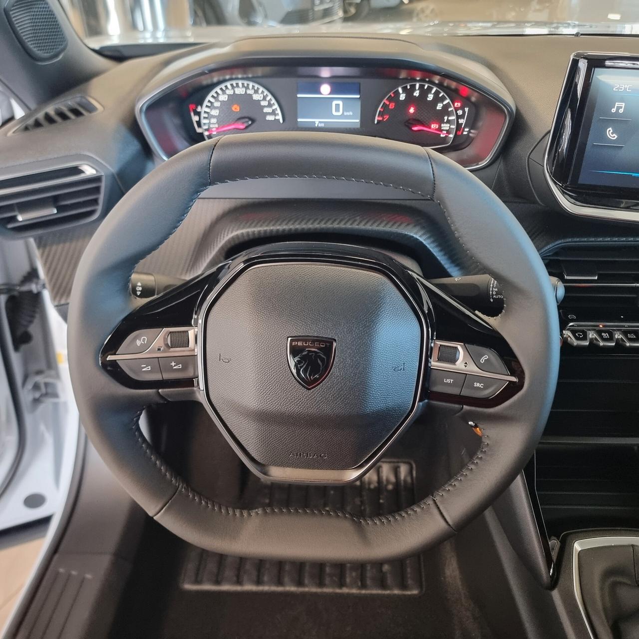 Peugeot 2008 STYLE 1.2 100cv S&S