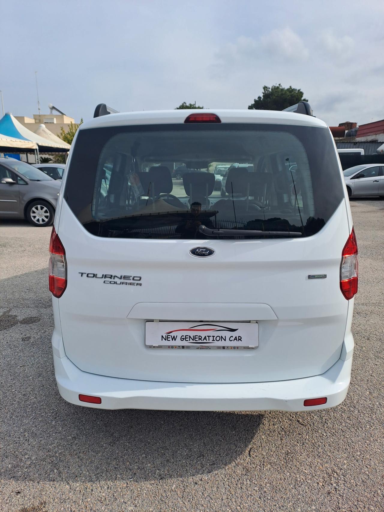 Ford Tourneo Courier Tourneo Courier 1.0 EcoBoost 100 CV Titanium