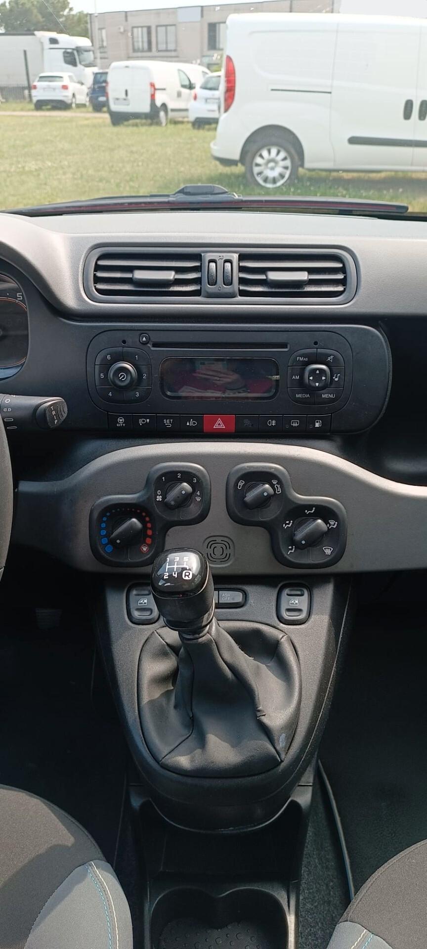 Fiat Panda 1.2 EasyPower Pandazzurri B/GPL