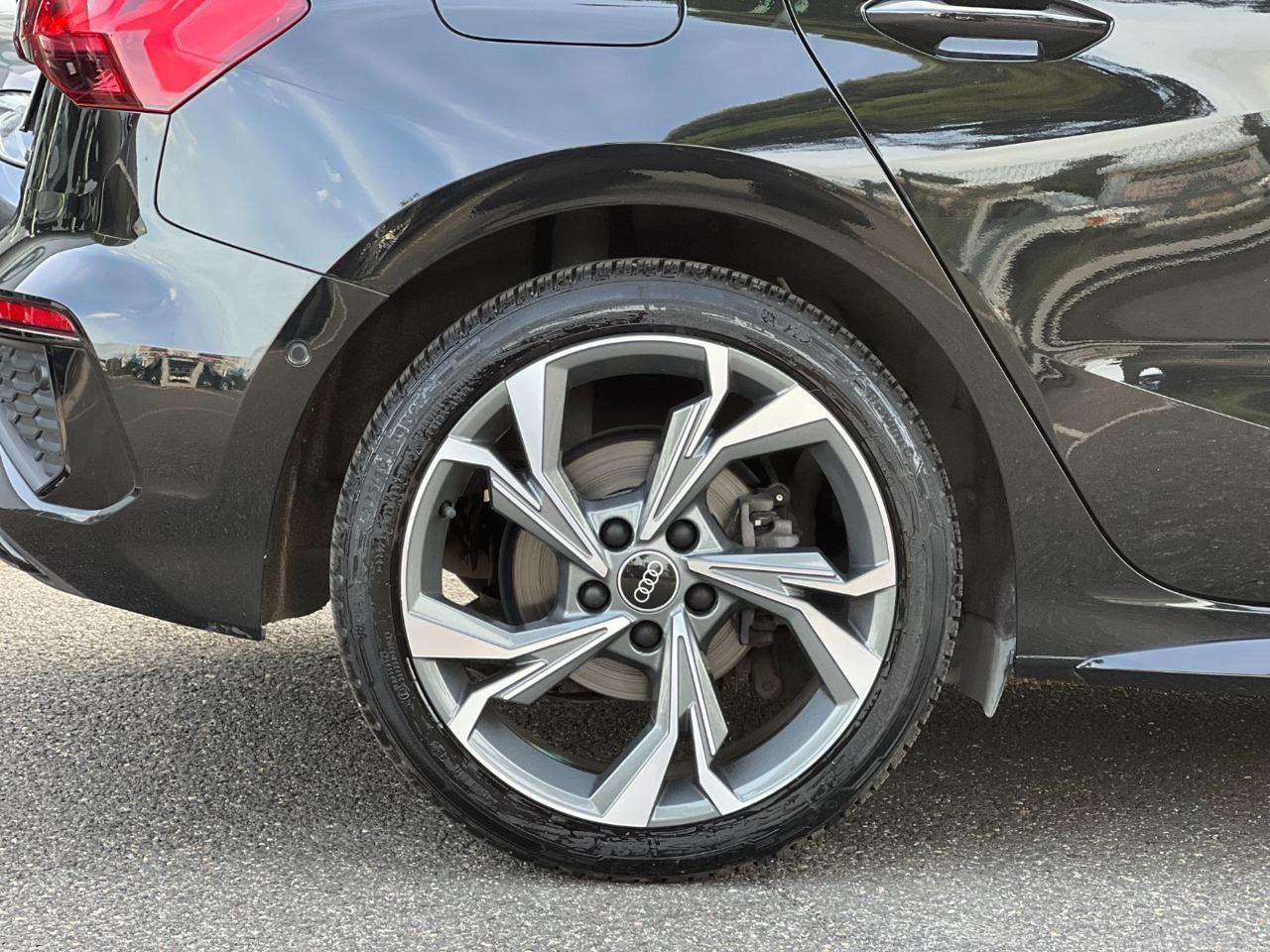 AUDI A3 SPB 40 TDI quattro S tronic S line edition