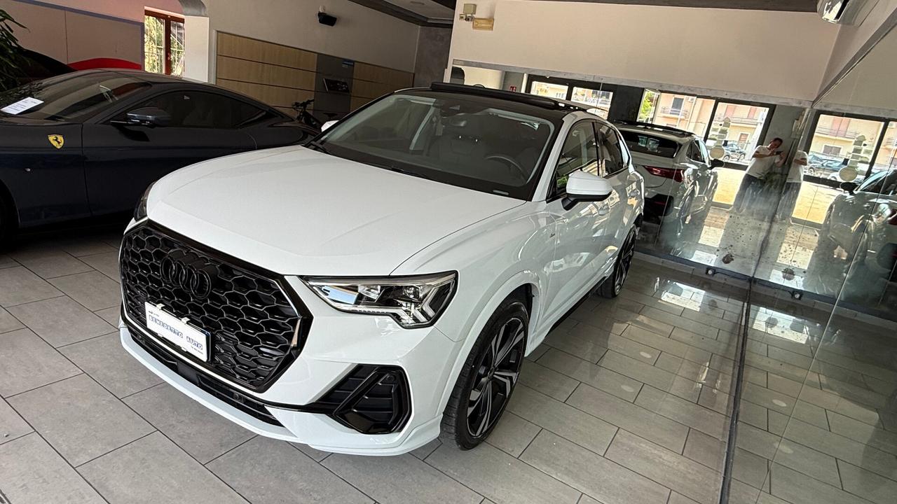 AUDI Q3 SPORTBACK S LINE TETTO IDENTITY BLACK