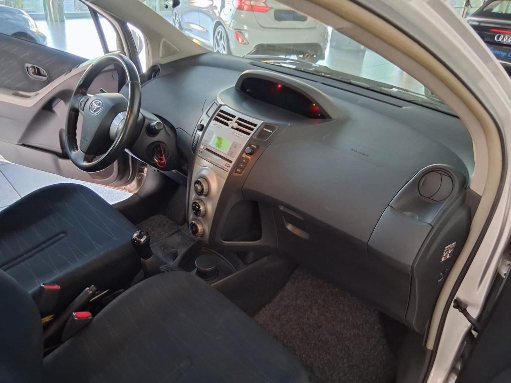 TOYOTA YARIS 1.0 BENZINA IDONEA NEOPATENTATI