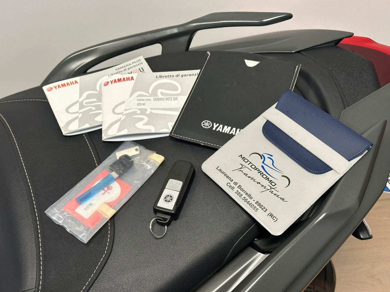 YAMAHA T-MAX TMAX 560 TECH MAX 2021 13.000KM