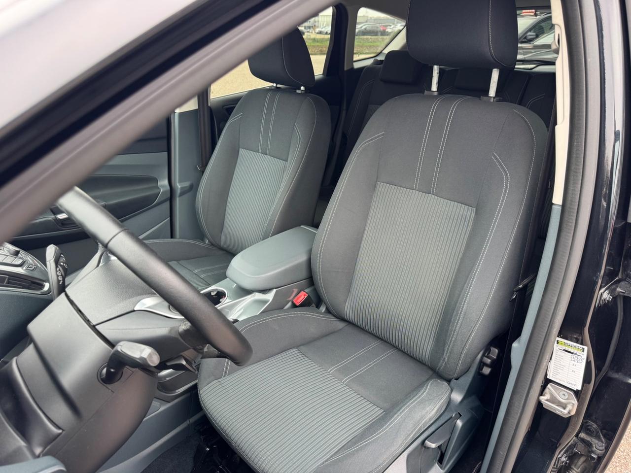 Ford C-Max 1.6 TDCi 115CV Titanium GANCIO TRAINO NEOPATENTATI