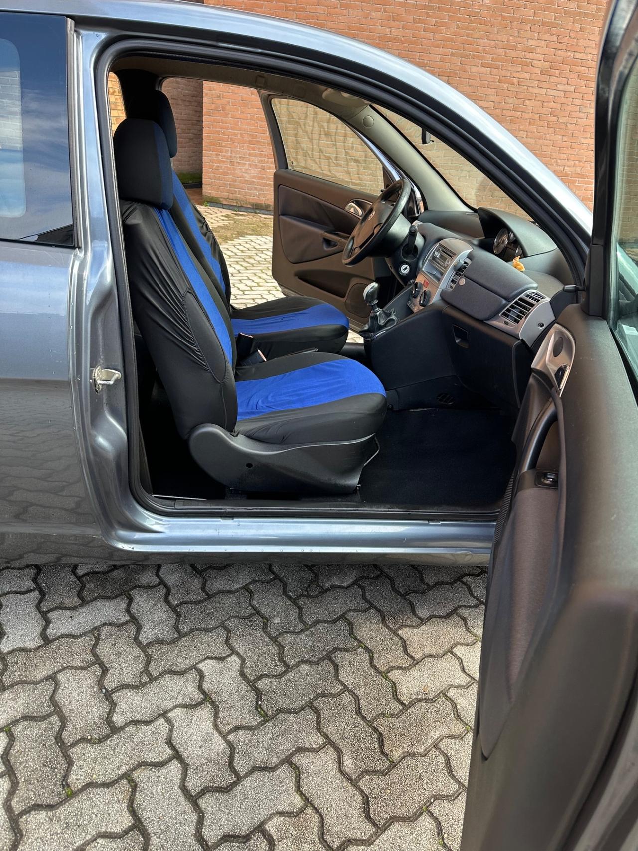 Lancia Ypsilon 1.4 Platino Ecochic GPL