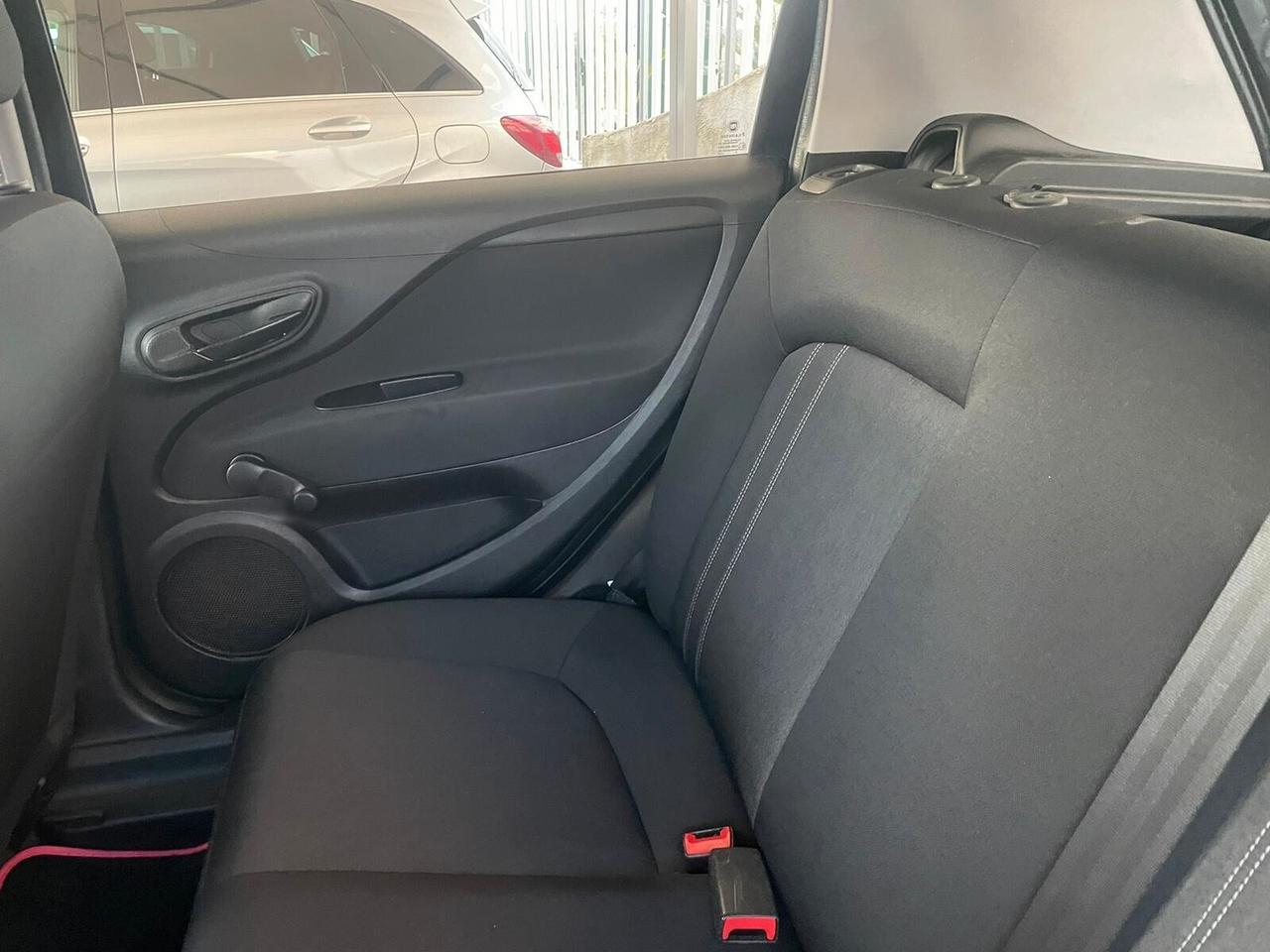 Fiat Punto 1.4 8V 5 porte Natural Power Lounge