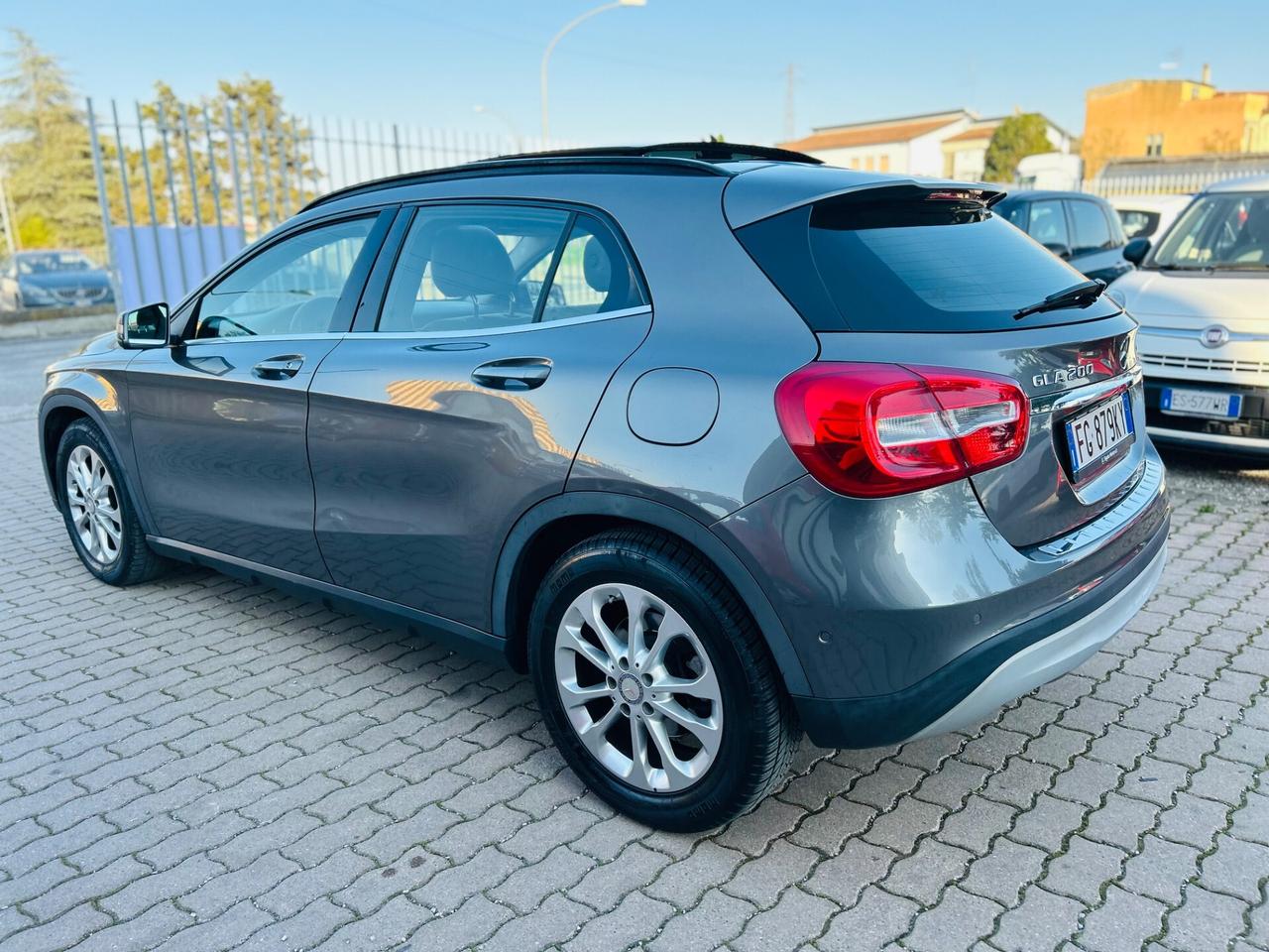 Mercedes-benz GLA 200 d Premium