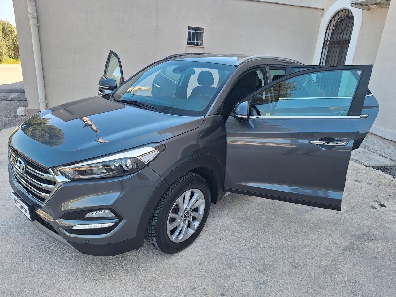 Hyundai Tucson 1.7 crdi X POSSIBLE NAVI CAMERA 2018
