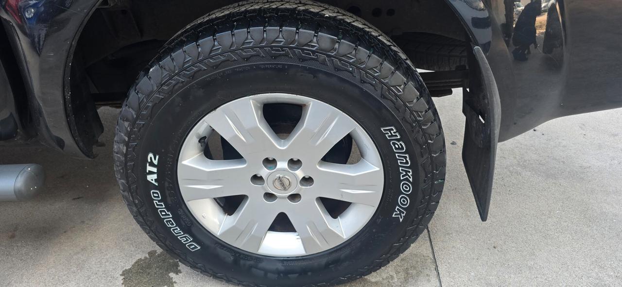 Nissan Navara 2.5 dCi 4 porte Double Cab Sport