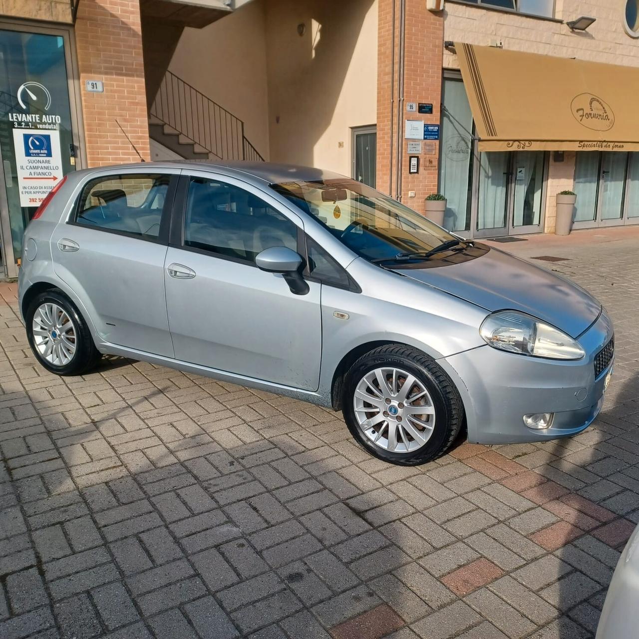 CONSUMI IRRISORI GRANDE PUNTO 1.3 MJTD NEOPATENTATI