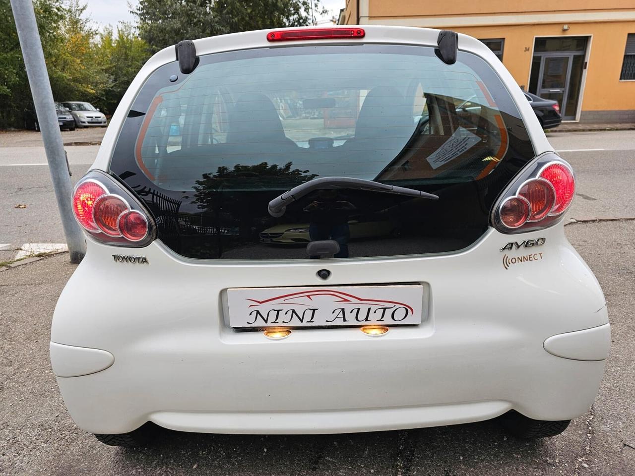 Toyota Aygo 1.0 68cv Now Connect*Clima*Navi*Cerchi*Neopatentati
