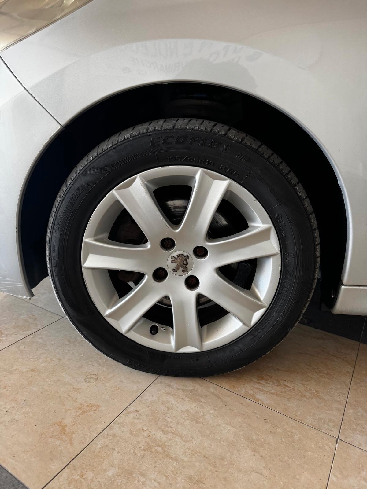 Peugeot 207 1.6 HDi 110CV SW XS Ciel TETTO PANORAMICO