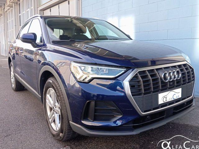 AUDI Q3 45 TFSI e S tronic Business