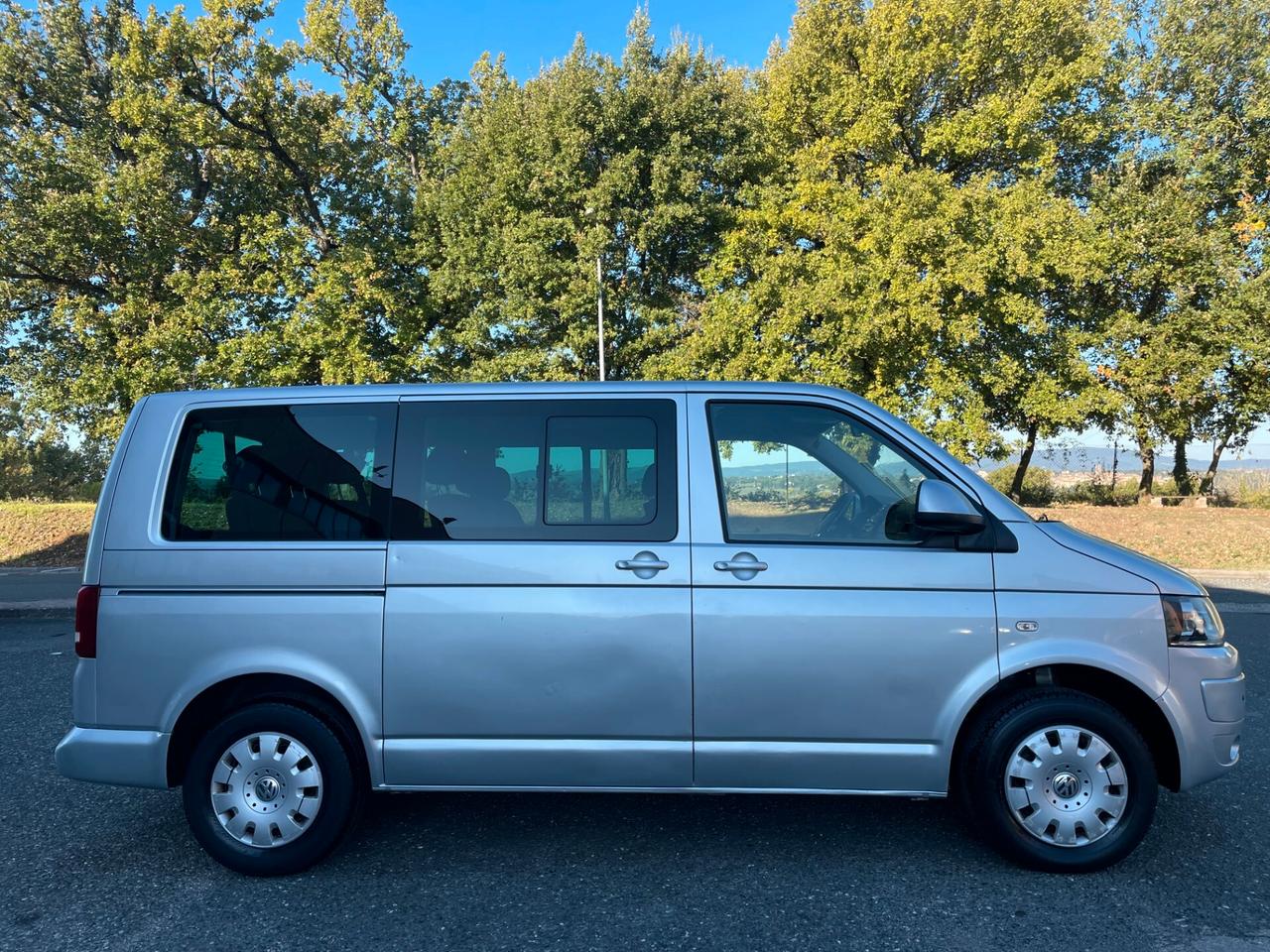 Volkswagen Transporter Caravelle 2.0 TDI 140CV PL Trendline 9 POSTI
