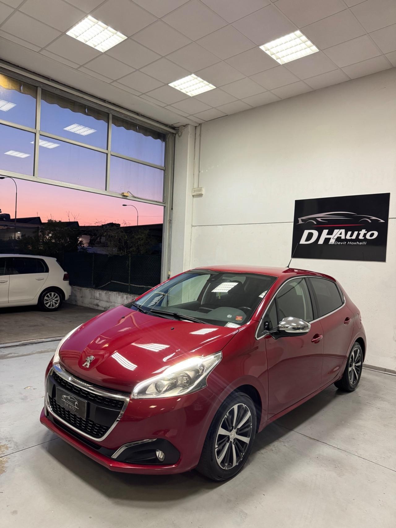 Peugeot 208 PureTech 82 5 porte Allure