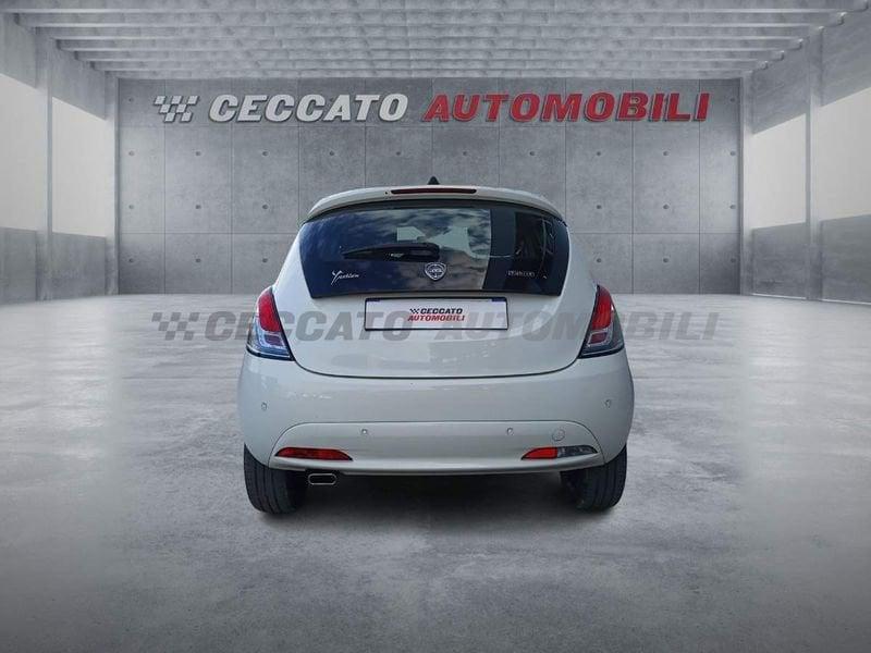 Lancia Ypsilon Ypsilon 1.0 firefly hybrid Gold s&s 70cv 5p.ti