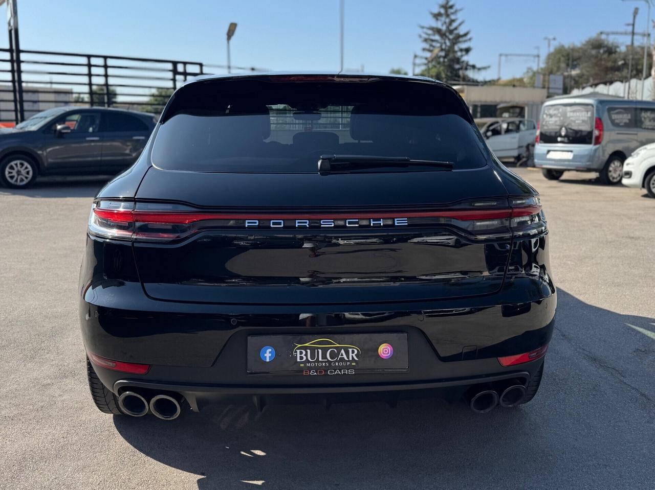 Porsche Macan 2.0 pari al nuovo
