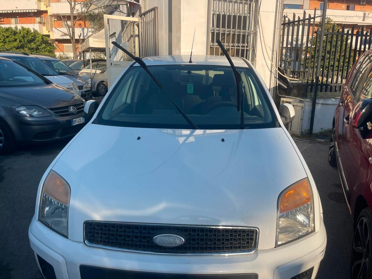 Ford Fusion 1.6 TDCi 5p. Collection