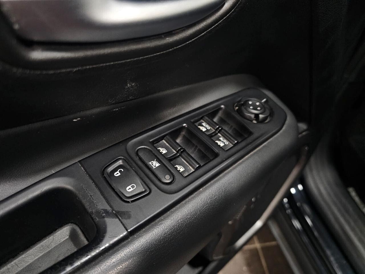 NUOVA JEEP RENEGADE LIMITED BLACK LINE 1.6 MJT 130CV