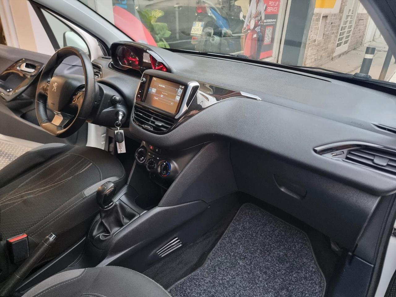 Peugeot 208 PureTech 68 5 porte Access 1.0 BENZ