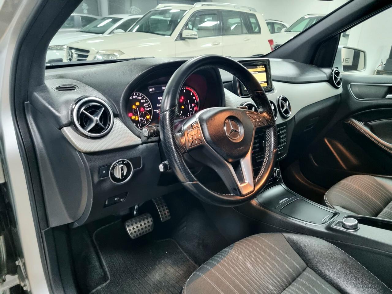 MERCEDES-BENZ B 200 CDI BlueEFFICIENCY PREMIUM