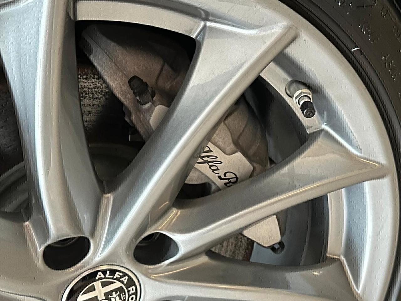 Alfa Romeo Giulia Q4 2.2 TURBODIESEL 210 cv. AT8 TI (KM 0)