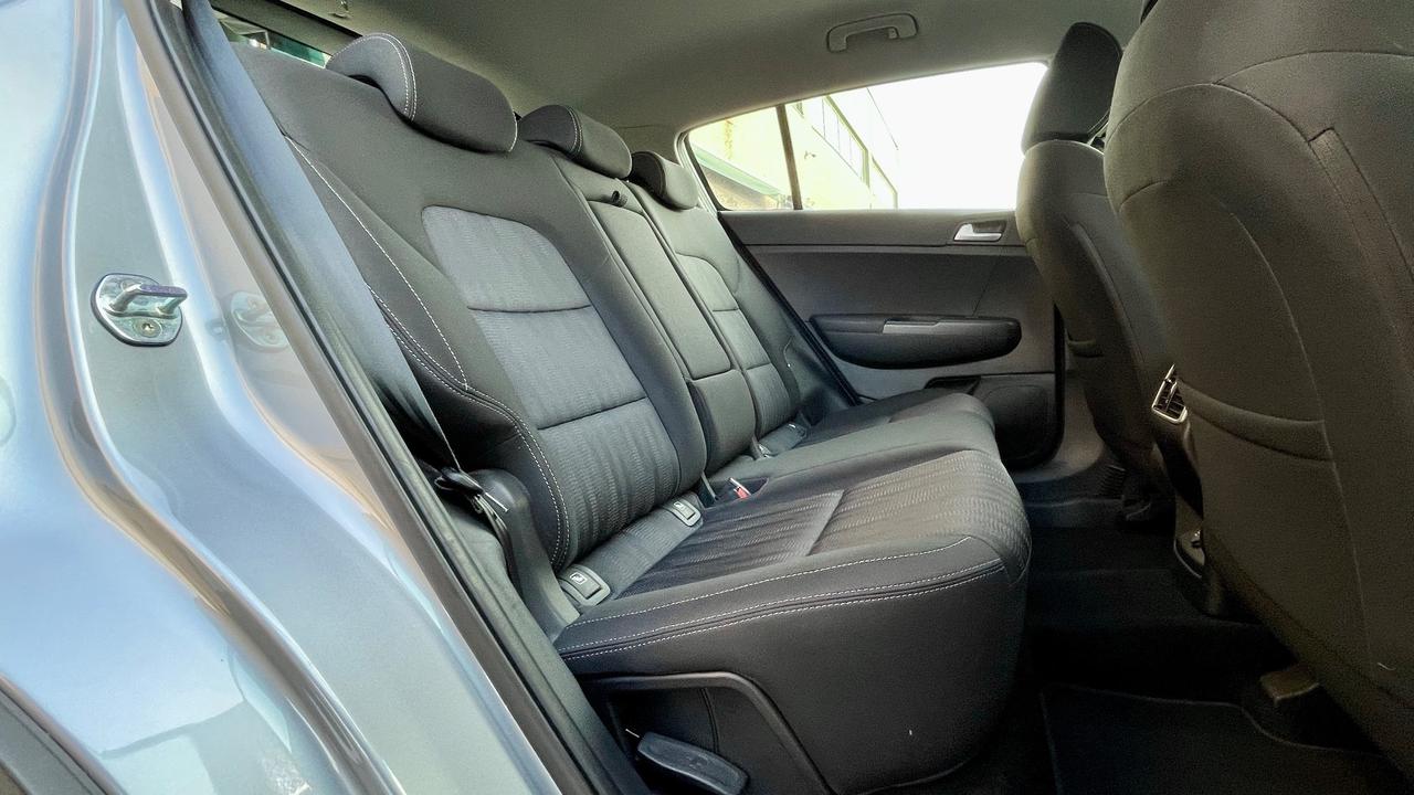 KIA SPORTAGE 1.6 BUSINESS CLASS CRDI DCT7 MH 2WD 136CV - FULL LED, CARPLAY, NEOPATENTATI