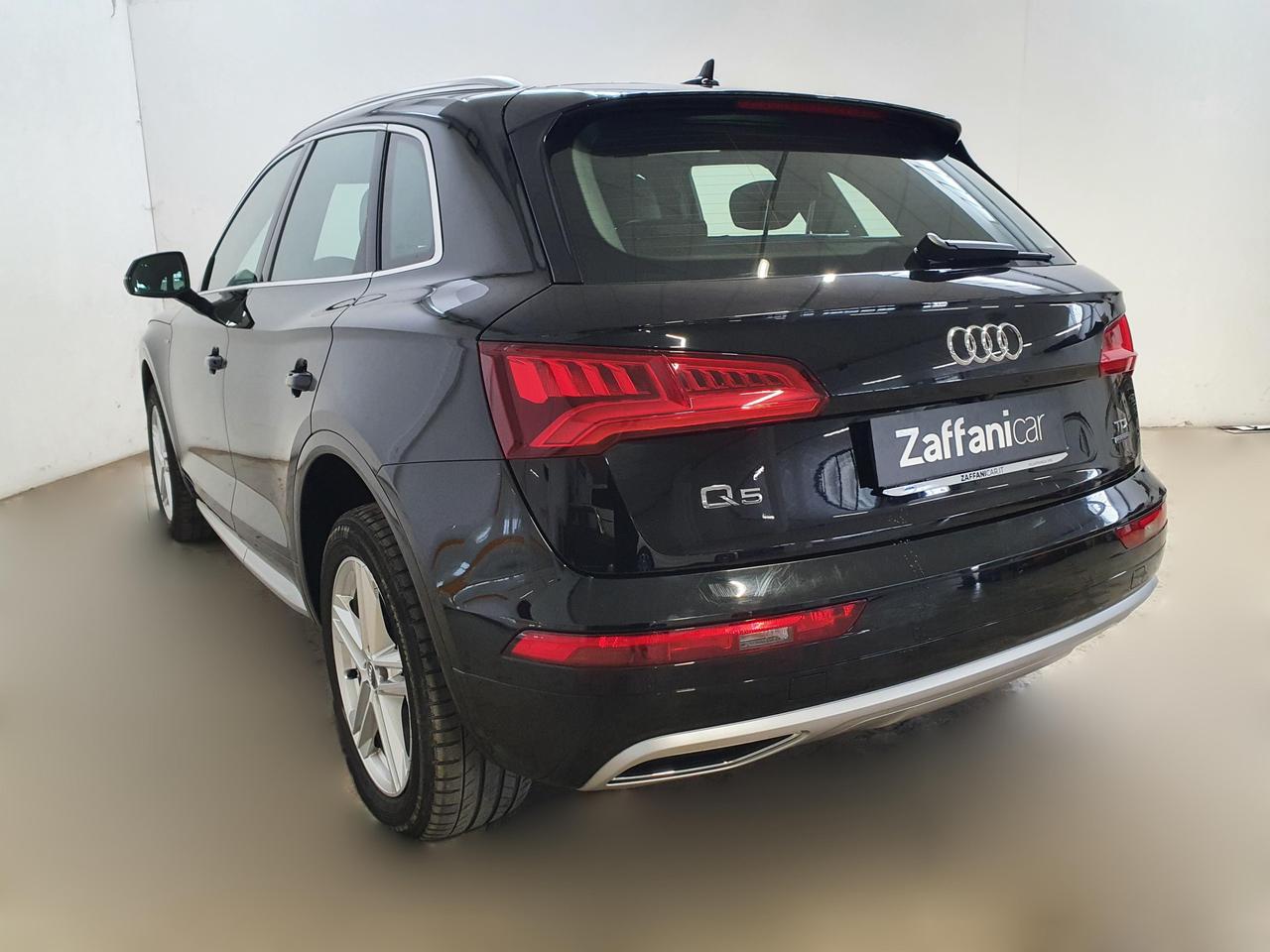 AUDI Q5 2ª serie - Q5 2.0 TDI 190 CV quattro S tronic Business Sport