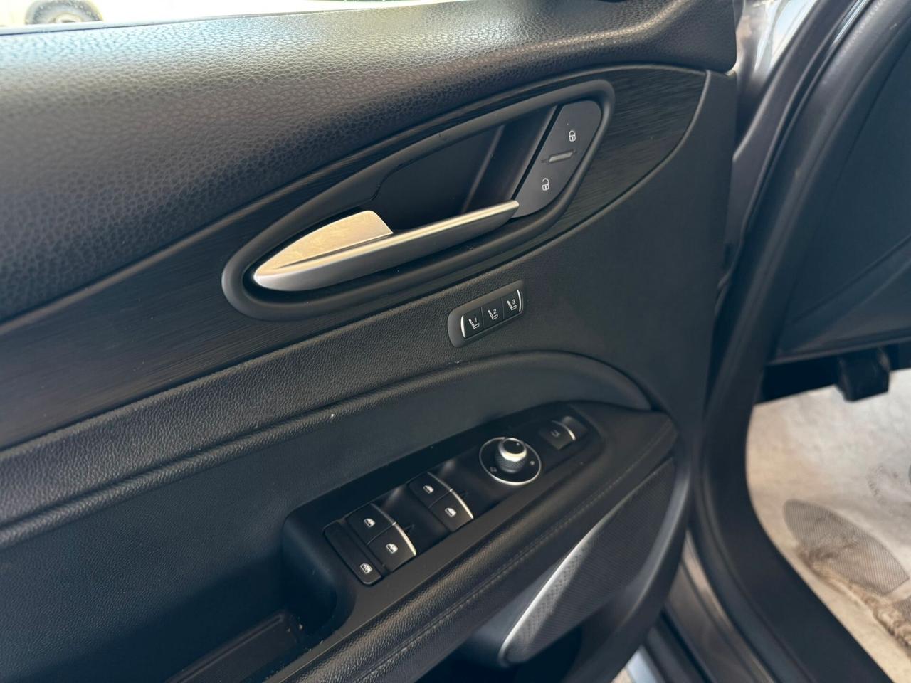 Alfa Romeo Stelvio 2.2 Turbodiesel 180 CV AT8 Q4 Executive