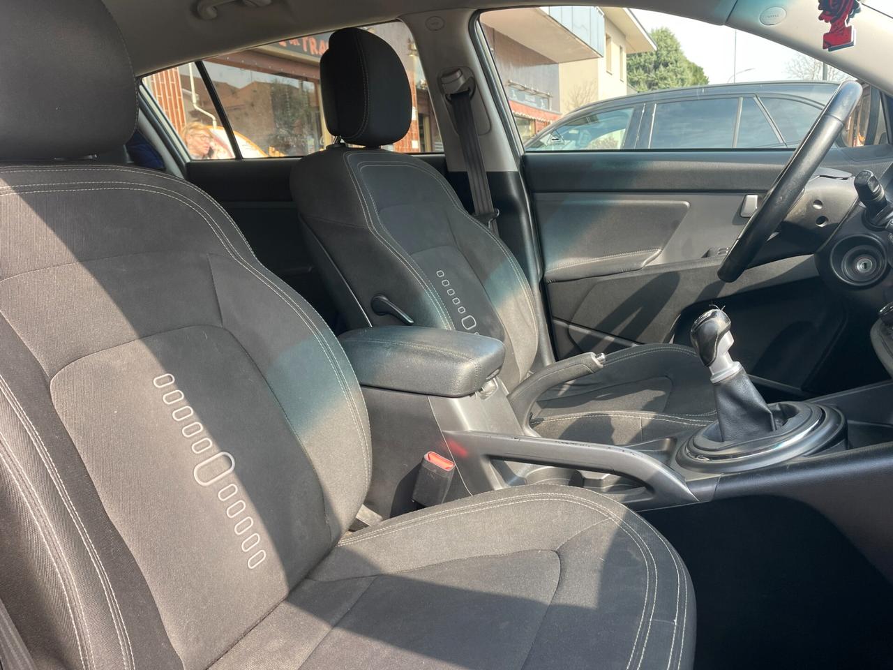 Kia Sportage 2.0 CRDI VGT 2WD Active