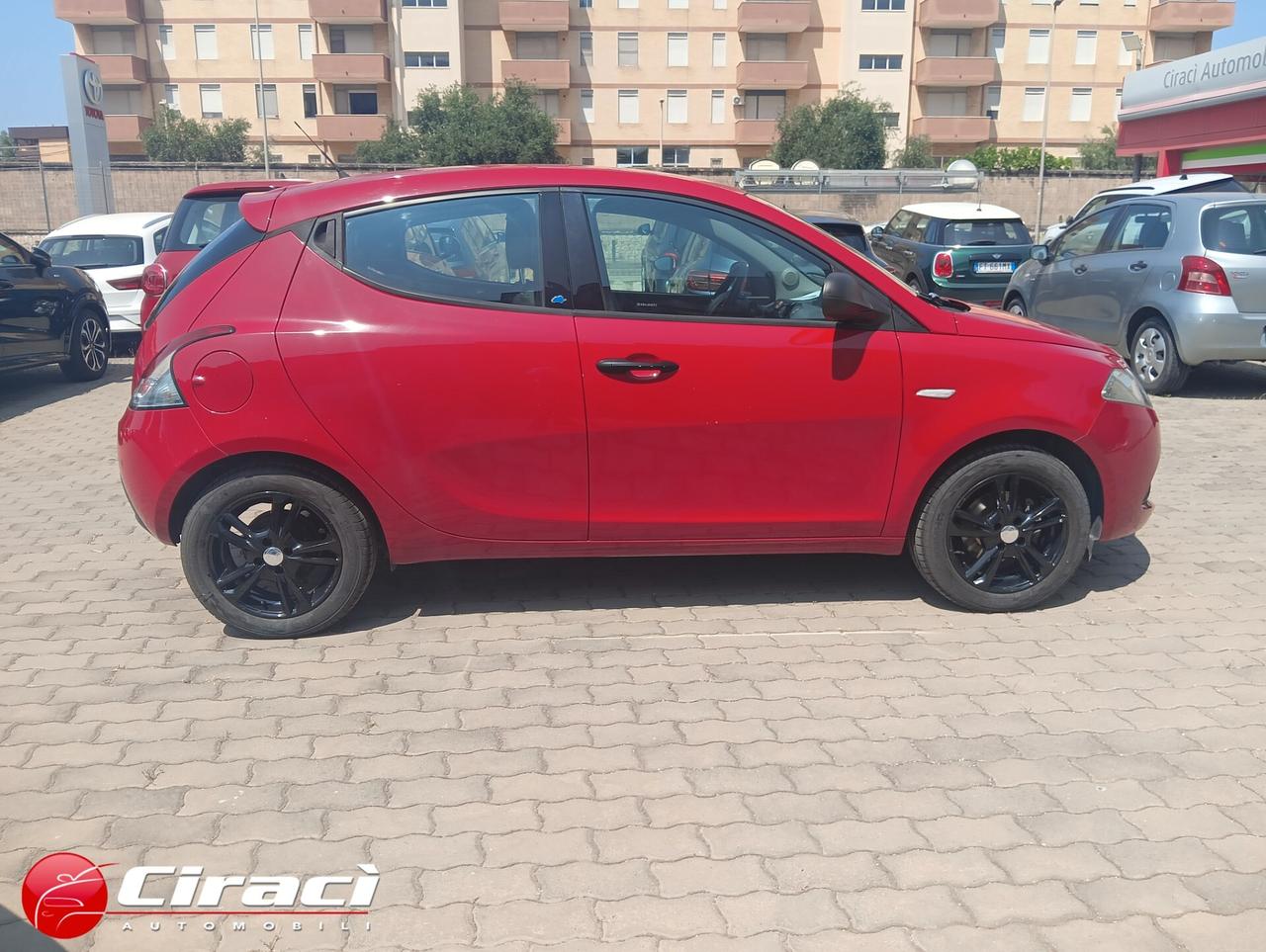 Lancia Ypsilon 1.2 69 CV 5 porte GPL Ecochic Elefantino Blu