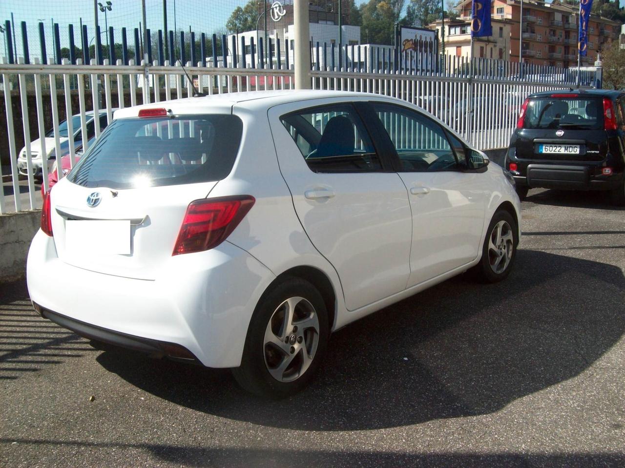 Toyota Yaris 1.5 Hybrid 5 porte Business