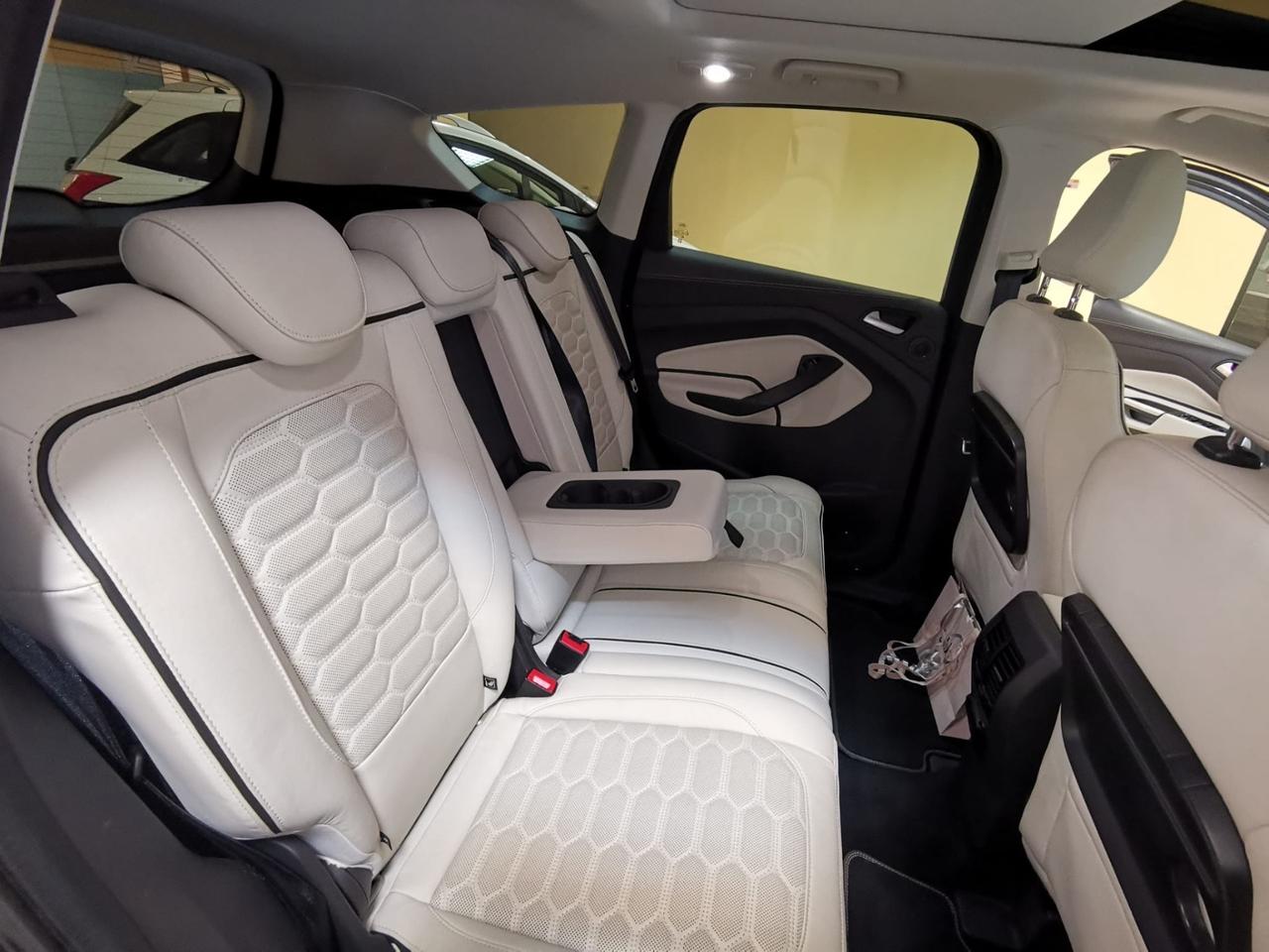 Ford Kuga 2.0 TDCI 180 CV S&S 4WD Powershift Vignale