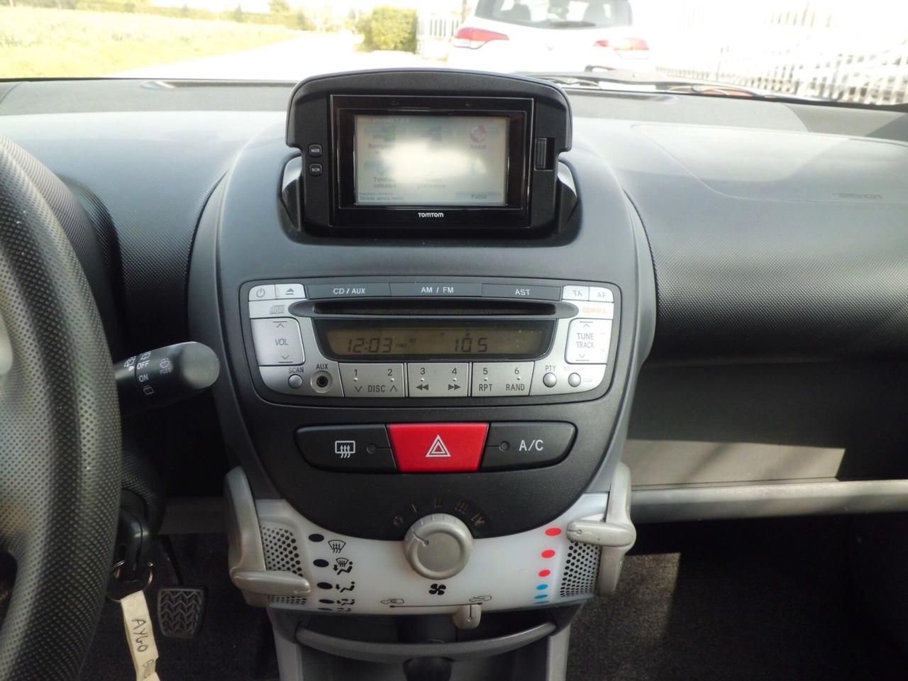 Toyota Aygo 1.0 12V VVT-i 5 porte Sol Connect