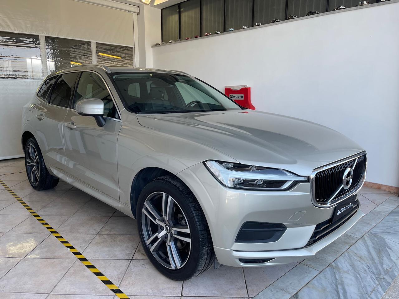 Volvo XC 60 D4 AWD GEARTRONIC MOMENTUM