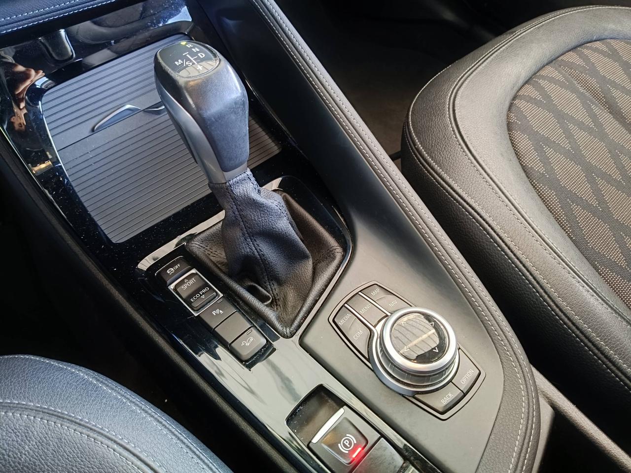 BMW X1 F48 - X1 xdrive18d xLine auto