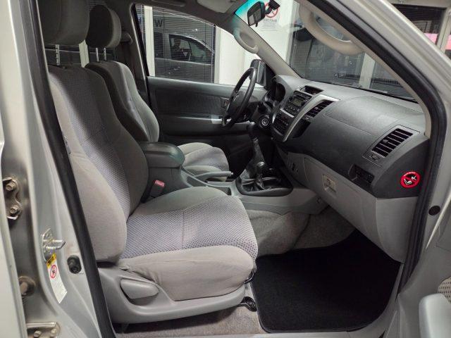 TOYOTA Hilux 3.0 D-4D 4WD MANUALE