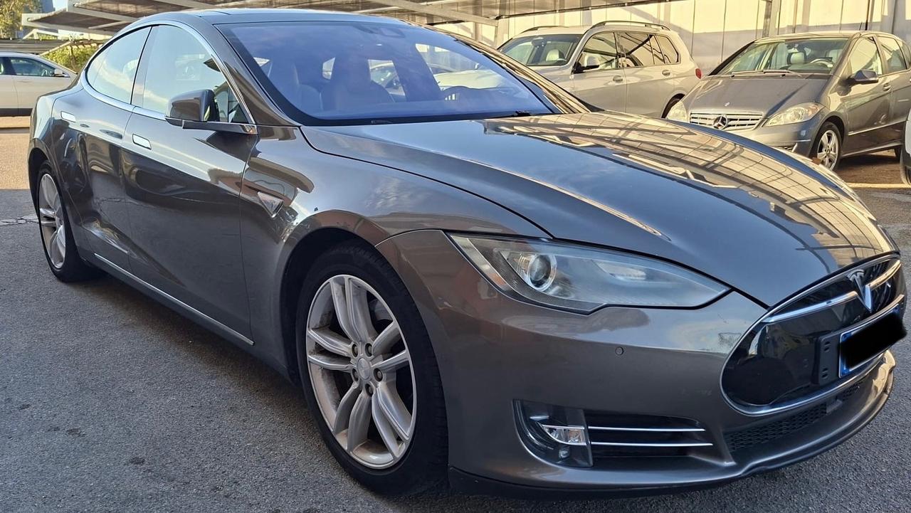 Tesla Model S 90kWh Dual Motor