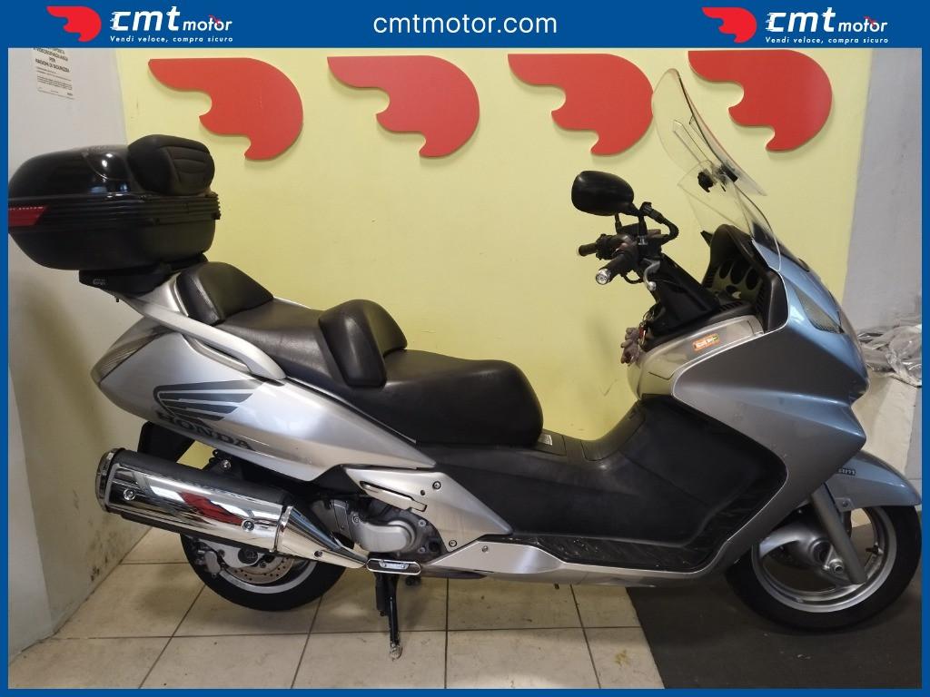 Honda Silver Wing 600 - 2004