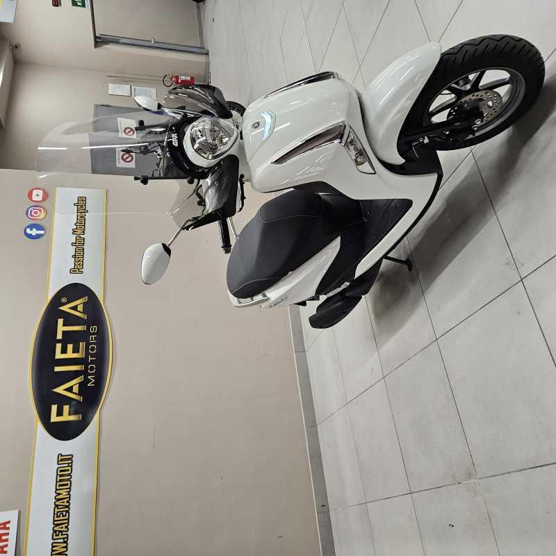 Yamaha D'Elight 125 - 2024