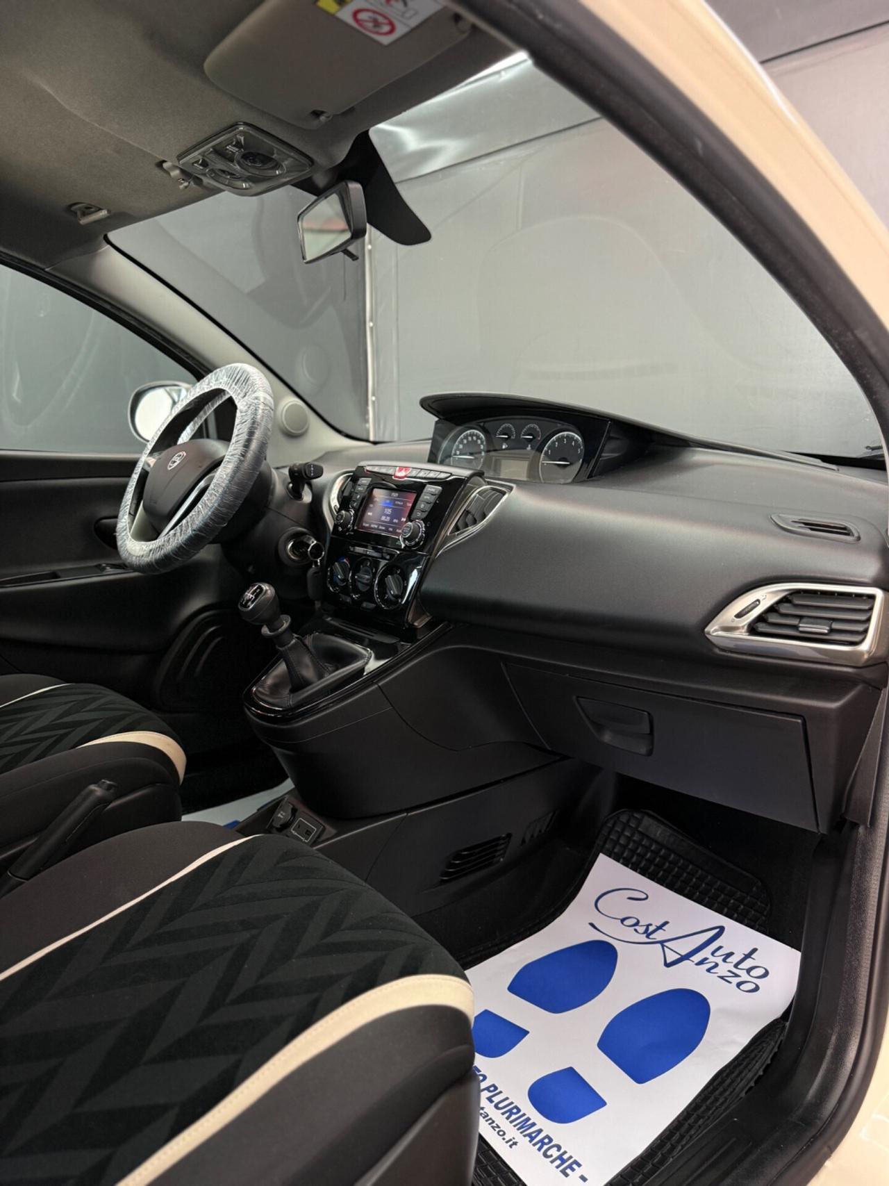 Lancia Ypsilon 1.2 GPL Ecochic Gold 2016