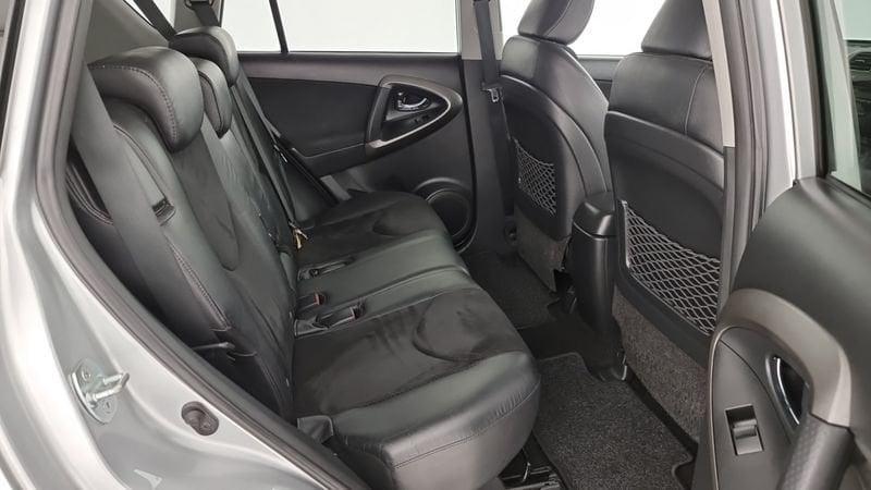 Toyota RAV4 RAV4 2.2 D-CAT A/T 4WD Lounge