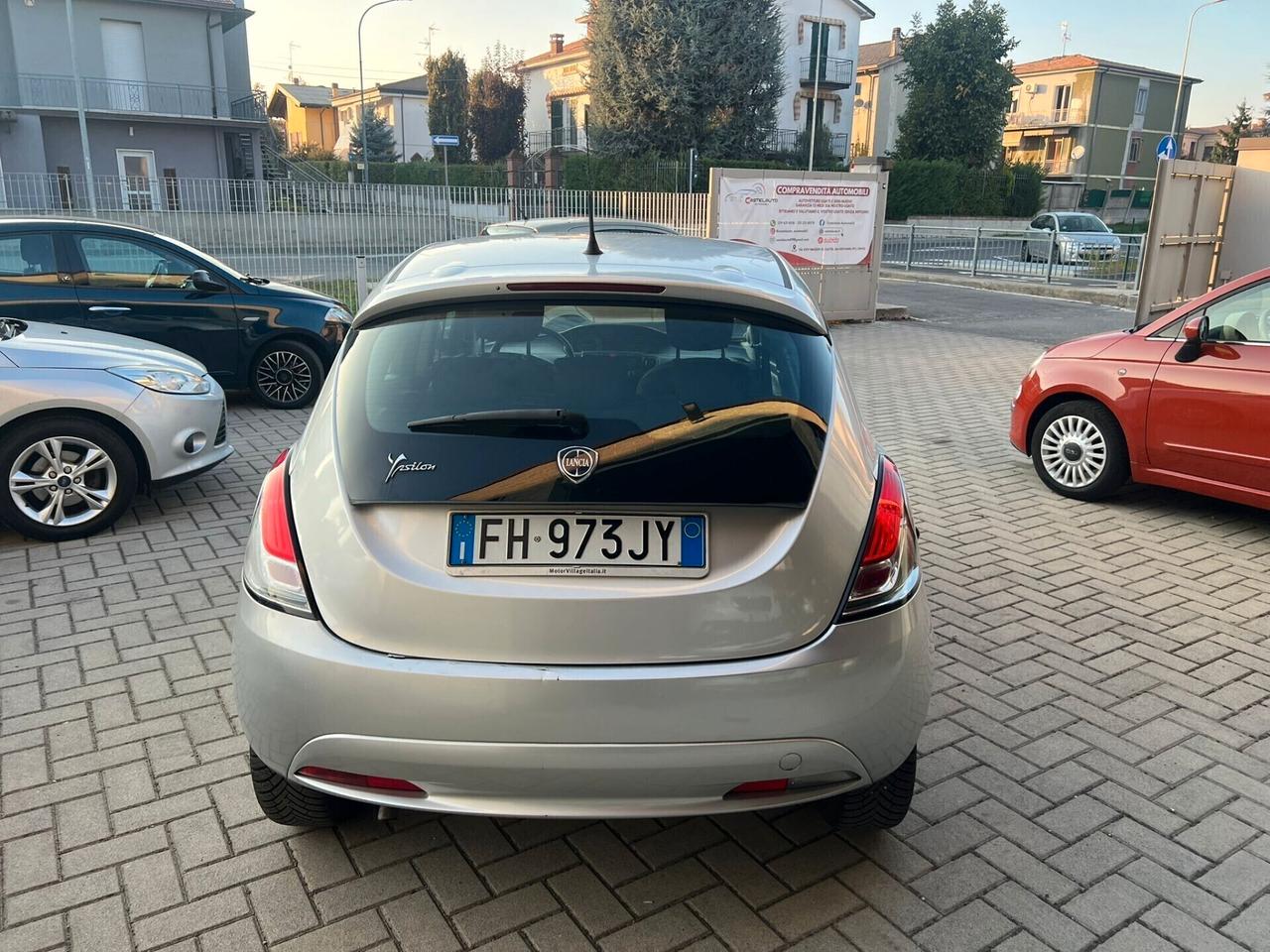 Lancia Ypsilon 1.2 69 CV 5 porte Platinum
