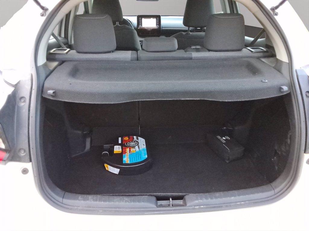 TOYOTA Yaris 1.5h active del 2023