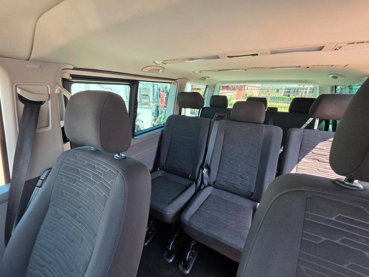 Volkswagen Caravelle 2.0 TDI 199CV DSG PL Cruise