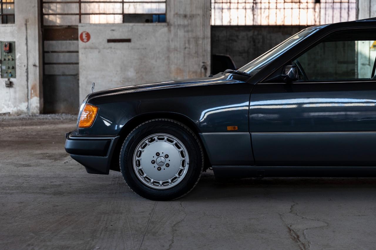 Mercedes-benz 300 CE cat Coupé