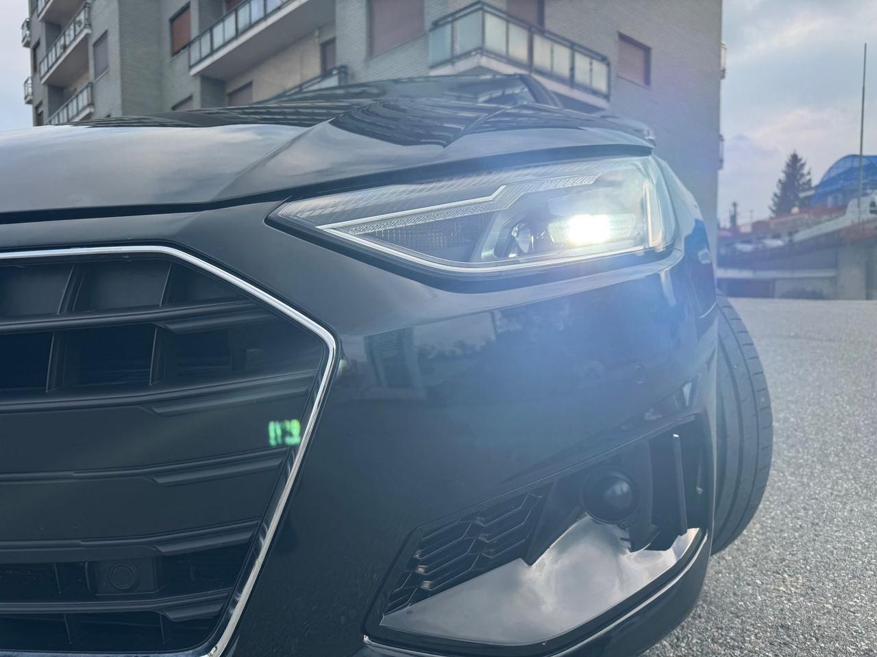 Audi A4 Business Advanced 2.0 40 TDI *PROMO #7349