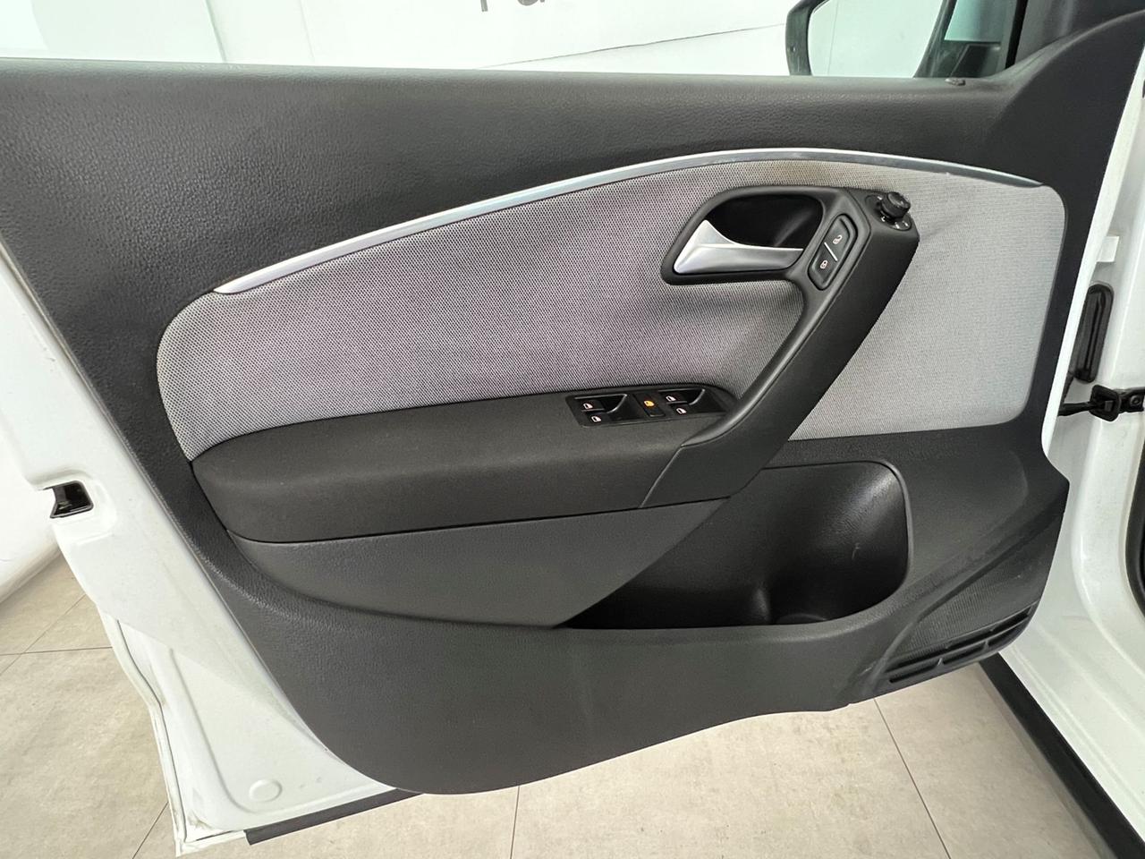 VOLKSWAGEN Polo V 2014 Polo 5p 1.2 tsi bm Cross