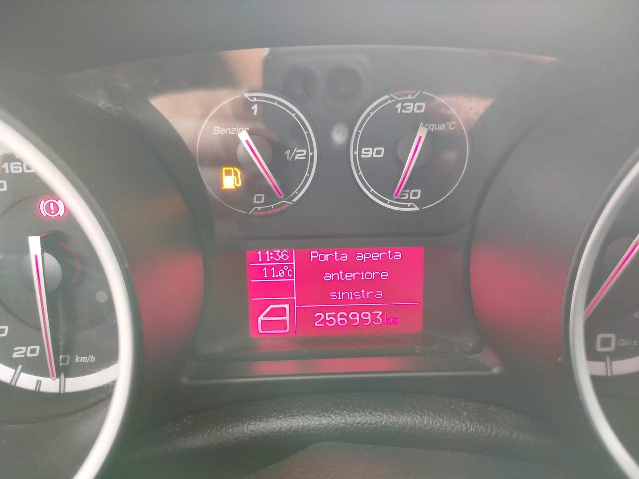 Alfa Romeo Giulietta 1.4 benzina 2011 CON GARANZIA